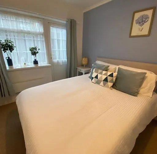 Eremue Court Hideaway Yarmouth Iow